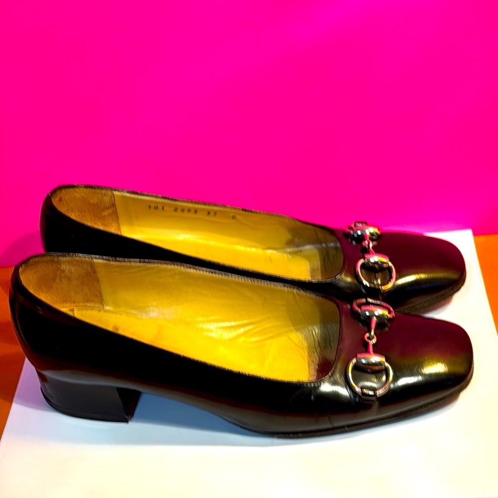 Gucci Black Leather Loafers with Silver Accents